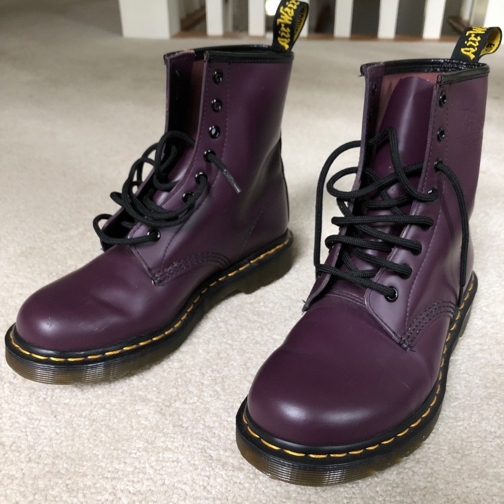 Doc Martens size 7 EEEEEUC Worn one time